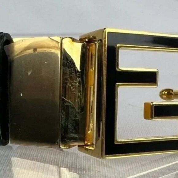 Fendi Unisex Reversible Black or Black Logo Leather Belt, Size 95 cm/37.5 in - Picture 4 of 13
